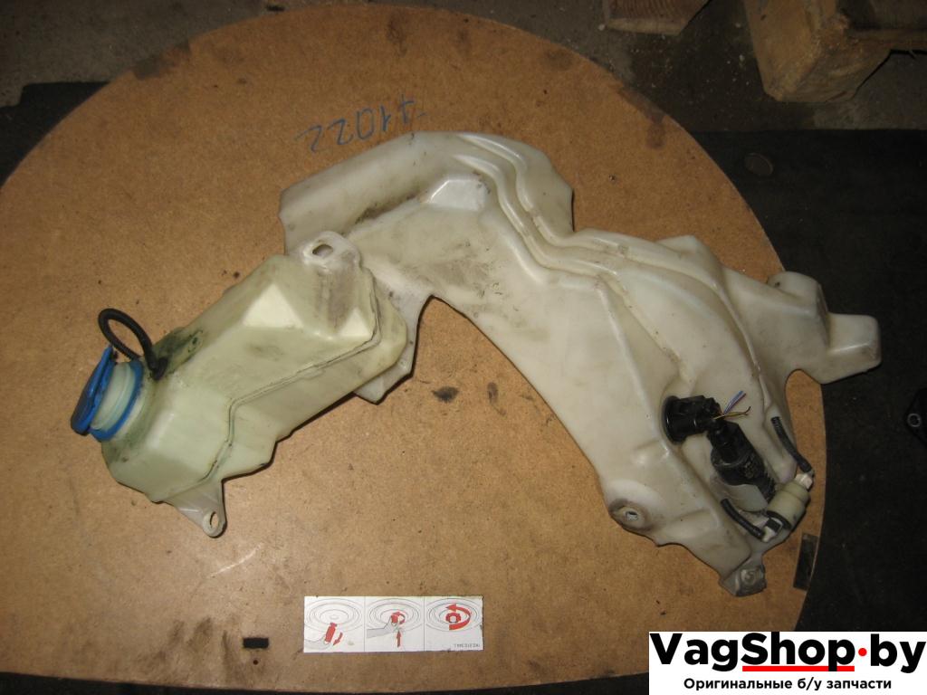бачок омывателя Audi A4 B7 2006, 2.0 л., TDi, BPW, дизель, МКПП, черный, универсал, передний привод, 8E0955451AP, 8E0955451AR - фото №1