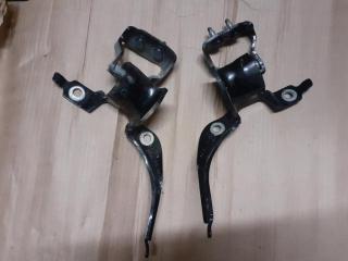 петля крышки багажника Audi A4 B7 2006, 2.0 л., TDi, BPW, дизель, МКПП, черный, универсал, передний привод, 8E9827299F, 8E9827300F