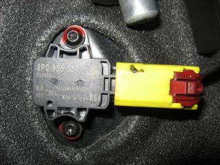 датчик удара Audi A4 B7 2006, 2.0 л., TDi, BPW, дизель, МКПП, черный, универсал, передний привод, 8P0955557