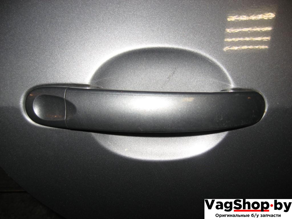 ручка наружная задняя правая Volkswagen Golf Plus 1 поколение 2006, 1.9 л., TDi, BLS, дизель, МКПП, серый, хетчбэк 5 дв., передний привод - фото №1