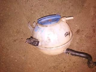 бачок расширительный Volkswagen Golf 5 поколение 2008, 1.9 л., TDi, BLS, дизель, МКПП, белый, хетчбэк 5 дв., передний привод, 1K0121407A