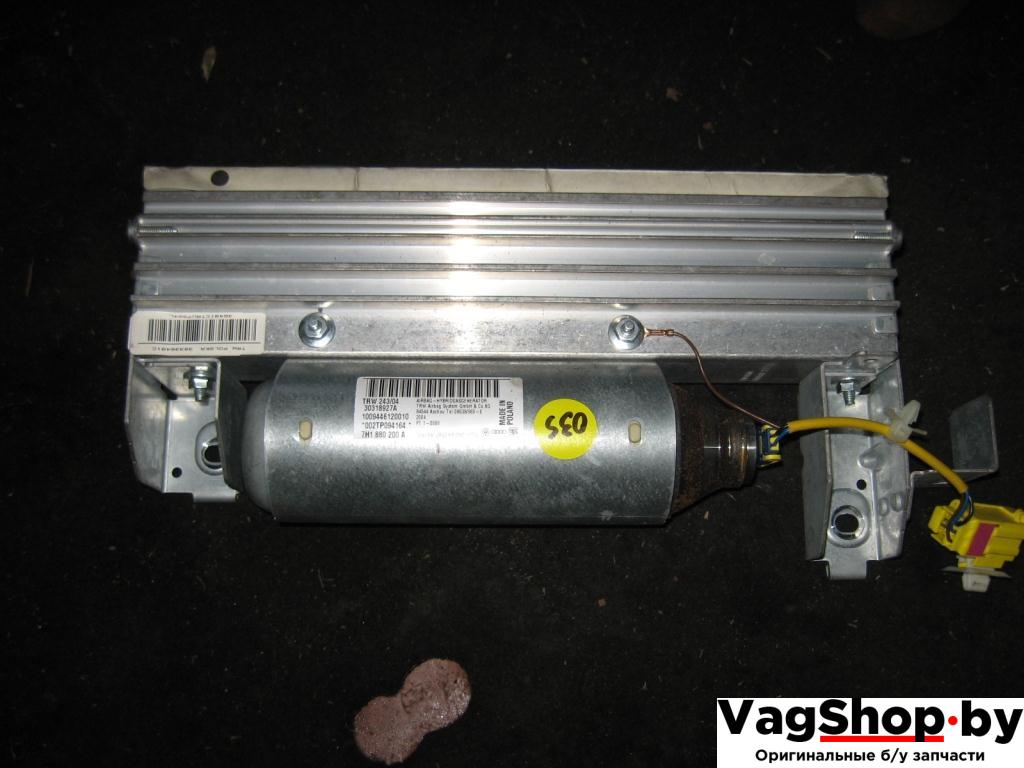 подушка безопасности пассажира Volkswagen Transporter T5 2005, 2.5 л., TDi, AXD, дизель, МКПП, белый, передний привод, 7H1880200A - фото №1
