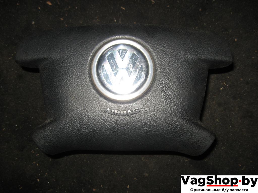 подушка безопасности водителя Volkswagen Transporter T5 2005, 2.5 л., TDi, AXD, дизель, МКПП, белый, передний привод, 7H0880201J - фото №1