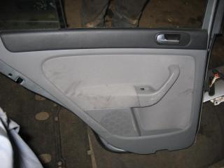 обшивка двери задняя левая Volkswagen Golf Plus 1 поколение 2008, 1.9 л., TDi, BKC, дизель, МКПП, серебро, хетчбэк 5 дв., передний привод