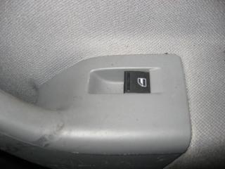 кнопка стеклоподъемника Volkswagen Golf Plus 1 поколение 2008, 1.9 л., TDi, BKC, дизель, МКПП, серебро, хетчбэк 5 дв., передний привод