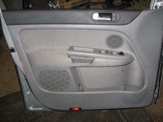 обшивка двери передняя левая Volkswagen Golf Plus 1 поколение 2008, 1.9 л., TDi, BKC, дизель, МКПП, серебро, хетчбэк 5 дв., передний привод