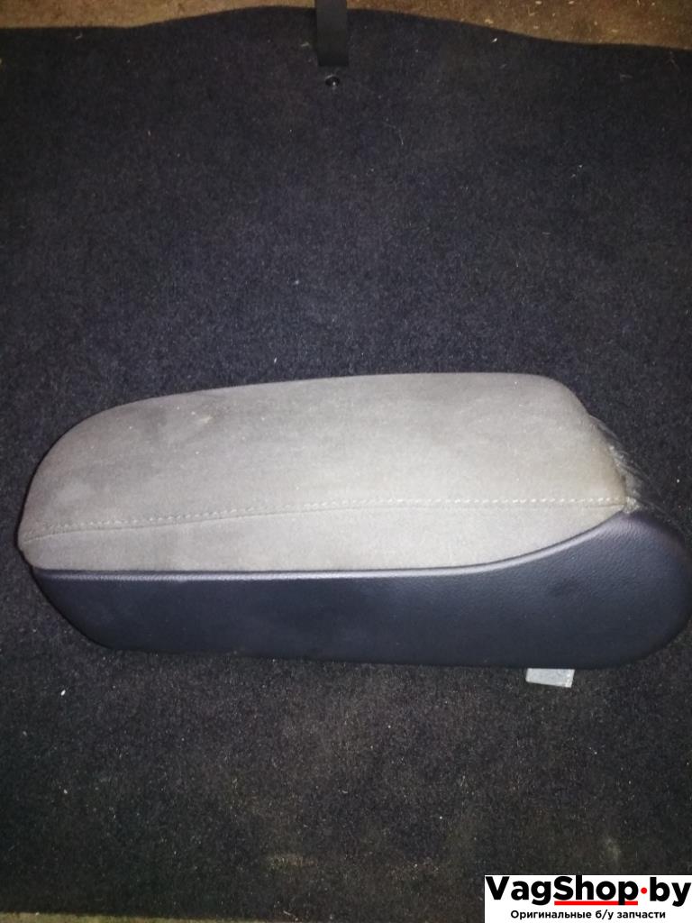 подлокотник Audi A6 4F/C6 2007, 2.8 л., FSI, BDX, бензин, АКПП, черный, универсал, передний привод - фото №1