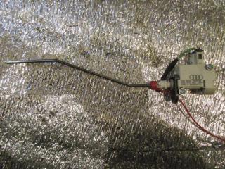 активатор замка крышки топливного бака Audi A6 4F/C6 2007, 2.8 л., FSI, BDX, бензин, АКПП, черный, универсал, передний привод, 4F0862153B