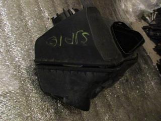 корпус воздушного фильтра Audi A6 4F/C6 2006, 3.2 л., FSI, AUK, бензин, АКПП, белый, универсал, полный привод, 4F0133835F