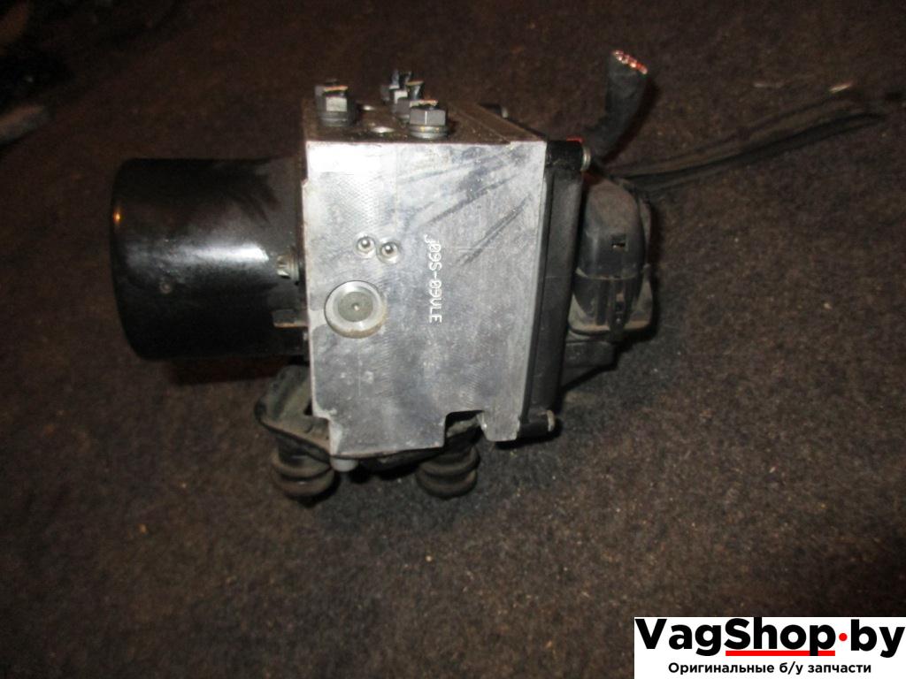 блок ABS Volkswagen Passat B6 2006, 2.0 л., TFSI, BWA, бензин, МКПП, серый, универсал, передний привод, 3C0614095R - фото №1