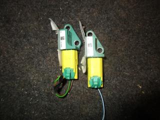 датчик удара Volkswagen Passat B6 2007, 2.0 л., FSI, BVY, бензин, АКПП, серебро, универсал, передний привод, 3C0909606