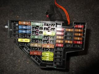 блок предохранителей Volkswagen Passat B6 2007, 2.0 л., FSI, BVY, бензин, АКПП, серебро, универсал, передний привод