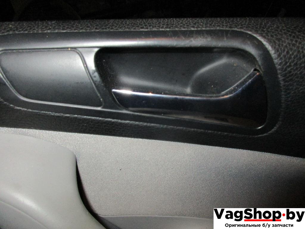 ручка внутренняя передняя правая Volkswagen Passat B6 2006, 2.0 л., TFSI, BWA, бензин, МКПП, серый, универсал, передний привод - фото №1