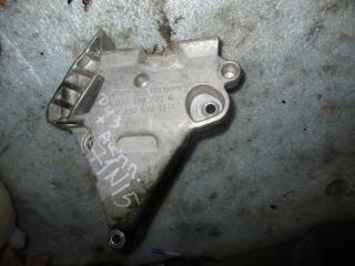 кронштейн двигателя Volkswagen Golf 5 поколение 2005, 2.0 л., TDi, BMM, дизель, АКПП, черный, хетчбэк 5 дв., передний привод, 03G199207G