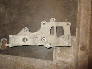 кронштейн двигателя Volkswagen Passat B6 2006, 2.0 л., TFSI, BWA, бензин, МКПП, серый, универсал, передний привод, 06F903143E