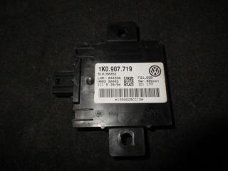 блок управления сигнализацией Volkswagen Touran 1 поколение 2004, 2.0 л., TDi, BKD, дизель, АКПП, серебро, минивэн, передний привод, 1K0907719