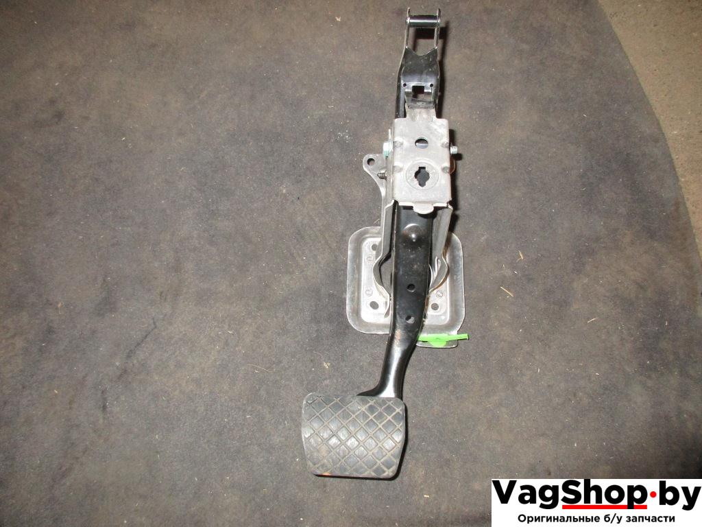 педаль Volkswagen Touran 1 поколение 2004, 2.0 л., TDi, BKD, дизель, АКПП, серебро, минивэн, передний привод, 1T1723057K - фото №1