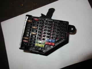 блок предохранителей Volkswagen Passat B6 2006, 1.9 л., TDi, BLS, дизель, МКПП, серебро, универсал, передний привод