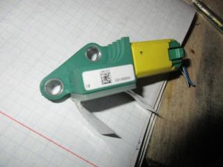 датчик удара Volkswagen Passat B6 2006, 2.0 л., TDi, BKP, дизель, МКПП, синий темный, универсал, передний привод, 3C0909606