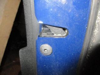 замок двери задней правой Volkswagen Passat B6 2006, 2.0 л., TDi, BKP, дизель, МКПП, синий темный, универсал, передний привод, 3C4839016A