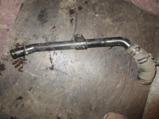 патрубок (трубопровод, шланг) Volkswagen Passat B6 2006, 2.0 л., TFSI, BWA, бензин, МКПП, серый, универсал, передний привод, 06F121065J