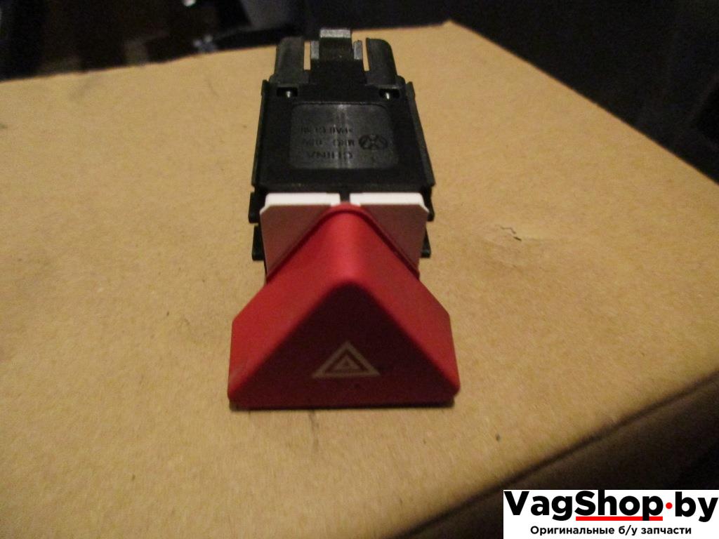 кнопка аварийной сигнализации Volkswagen Golf Plus 1 поколение 2007, 1.9 л., TDi, BLS, дизель, МКПП, серебро, хетчбэк 5 дв., передний привод, 5M0953509A - фото №1