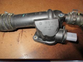 фланец (тройник) системы охлаждения Volkswagen Golf Plus 1 поколение 2007, 1.9 л., TDi, BLS, дизель, МКПП, сине-зеленый хамелеон, хетчбэк 5 дв., передний привод, 03G121132B