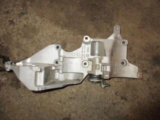 кронштейн двигателя Volkswagen Jetta 6 поколение 2012, 2.0 л., TDi, дизель, АКПП, седан, 03L903143D