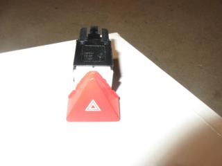 кнопка аварийной сигнализации Volkswagen Touran 1 поколение [рестайлинг] 2008, 1.9 л., TDi, BLS, дизель, МКПП, серебро, минивэн, передний привод, 1T0953509