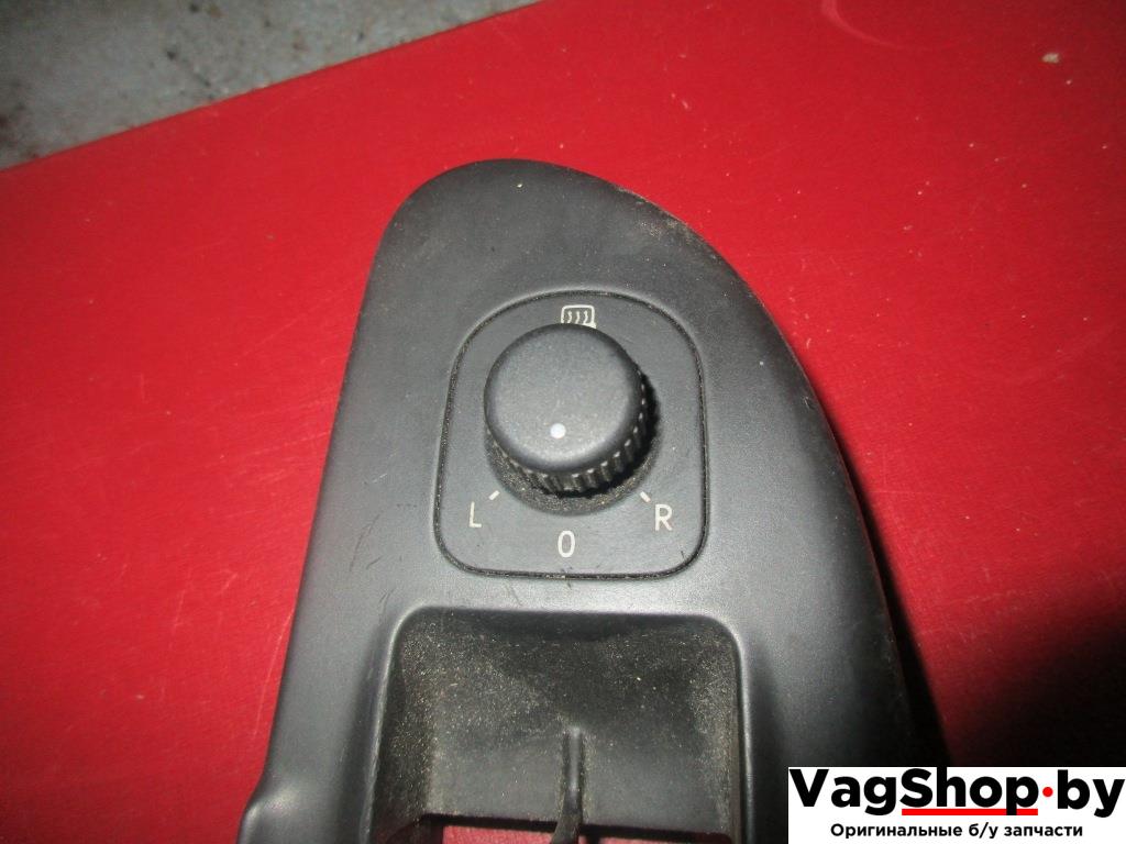 джойстик регулировки зеркал Volkswagen Passat B6 2007, 2.0 л., TDi, BMP, дизель, МКПП, черный, седан, передний привод, 1K0959565F - фото №1