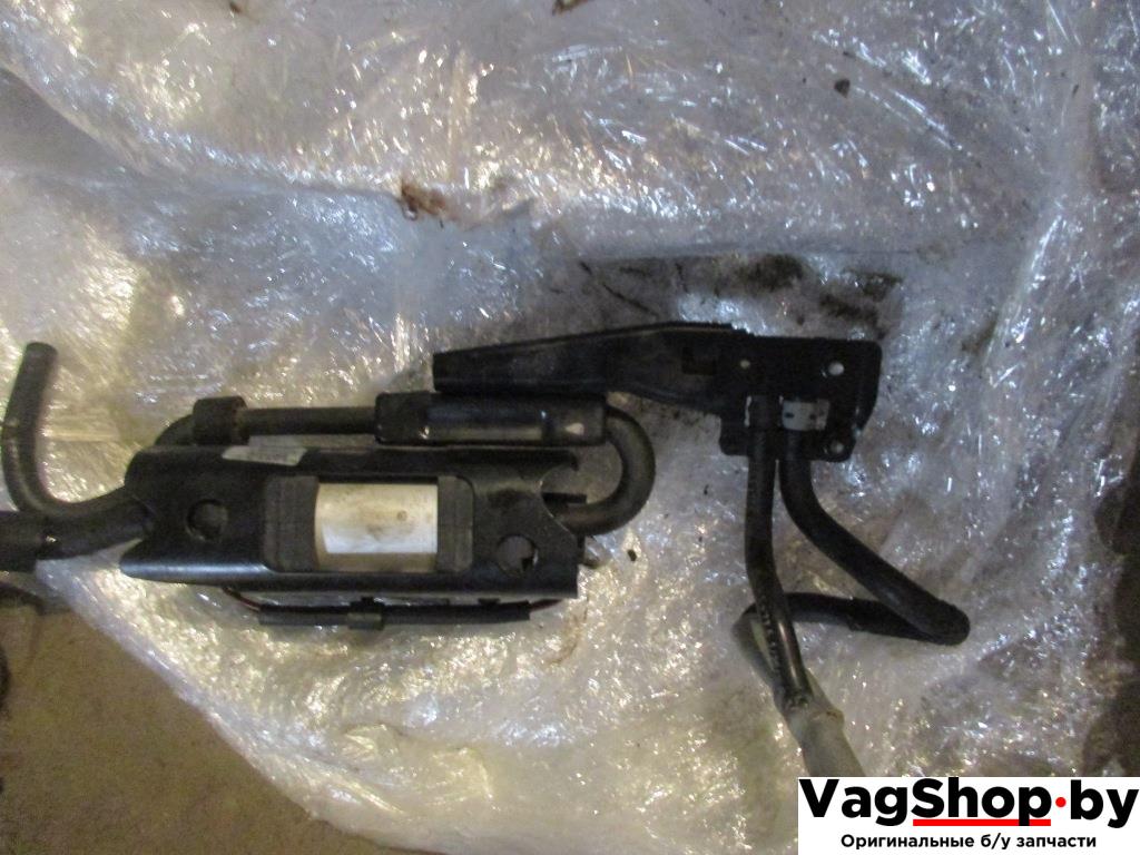 насос топливный Volkswagen Passat B6 2010, 2.0 л., TDi, CBB, дизель, АКПП, красный, универсал, полный привод, 1K0906089 - фото №1