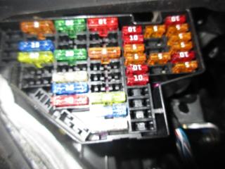 блок предохранителей Volkswagen Passat B6 2006, 2.0 л., TFSI, BWA, бензин, МКПП, серый, универсал, передний привод