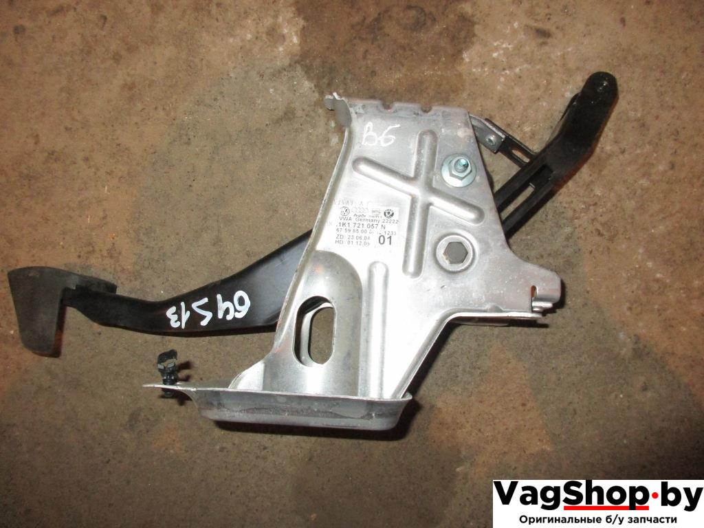 педаль Volkswagen Passat B6 2006, 2.0 л., TFSI, BWA, бензин, МКПП, серый, универсал, передний привод - фото №1