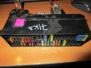 блок предохранителей Volkswagen Golf Plus 1 поколение 2007, 1.9 л., TDi, BLS, дизель, МКПП, сине-зеленый хамелеон, хетчбэк 5 дв., передний привод