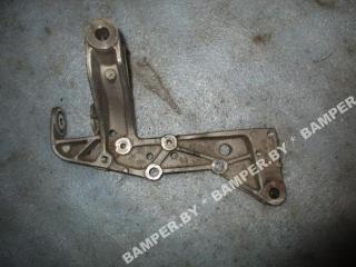 кронштейн (крепление) Volkswagen Golf Plus 1 поколение 2007, 1.9 л., TDi, BLS, дизель, МКПП, сине-зеленый хамелеон, хетчбэк 5 дв., передний привод, 1K0199269E