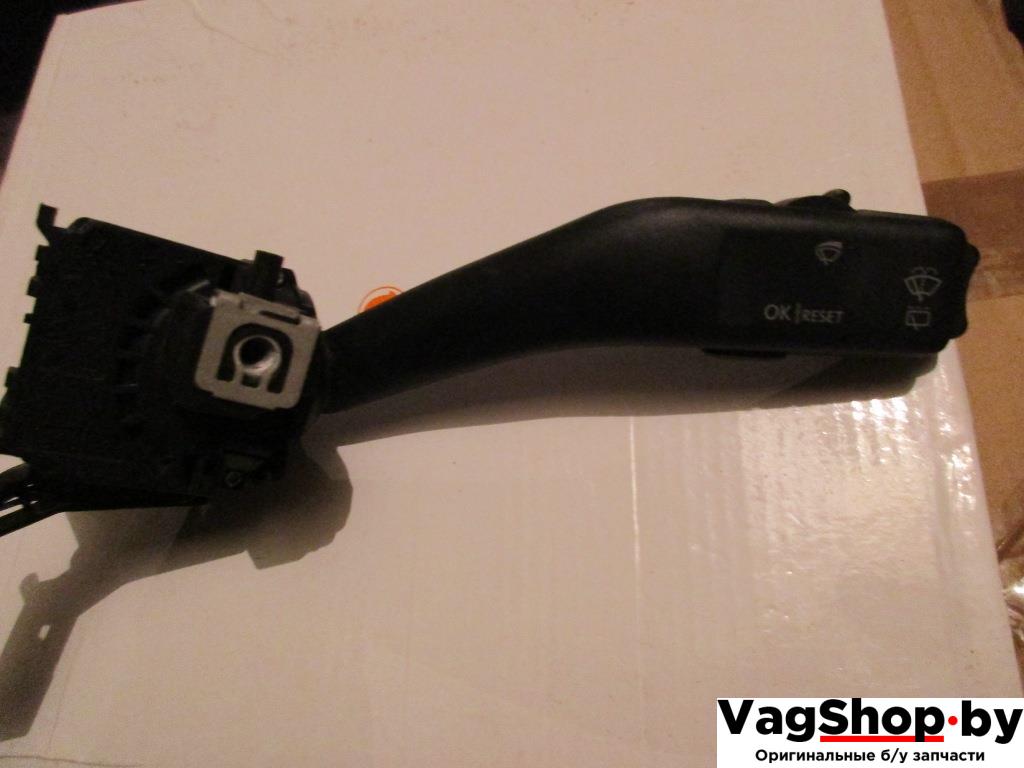 переключатель дворников Volkswagen Touran 1 поколение 2006, 1.9 л., TDi, BKC, дизель, МКПП, серебро, минивэн, передний привод, 1K0953519A - фото №1