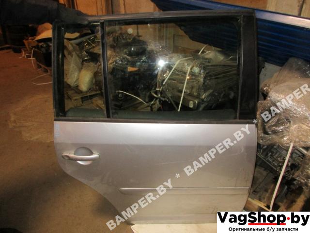 ручка наружная задняя правая Volkswagen Touran 1 поколение 2006, 1.9 л., TDi, BKC, дизель, МКПП, серебро, минивэн, передний привод - фото №1