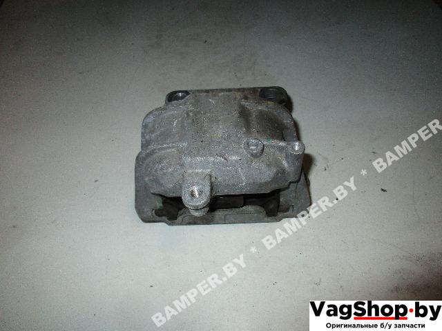 подушка крепления двигателя Volkswagen Golf Plus 1 поколение 2006, 1.6 л., FSI, BLF, бензин, МКПП, черный, хетчбэк 5 дв., передний привод, 1K0199262A - фото №1