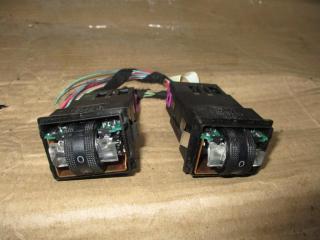 Кнопка подогрева сидений Audi A8 D3/4E [2-й рестайлинг] 2008, 4.2 л., FSI, BVJ, бензин, АКПП, черный, седан, полный привод, 4E0963563A