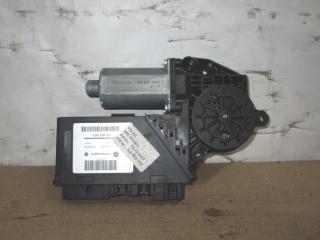 моторчик стеклоподъемника задний левый Volkswagen Touareg 1 поколение [рестайлинг] 2008, 3.0 л., TDi, BKS, дизель, АКПП, черный, внедорожник 5 дв., полный привод, 7L6959703, 3D0959795E