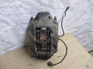 суппорт передний правый Volkswagen Touareg 1 поколение [рестайлинг] 2008, 3.0 л., TDi, BKS, дизель, АКПП, черный, внедорожник 5 дв., полный привод