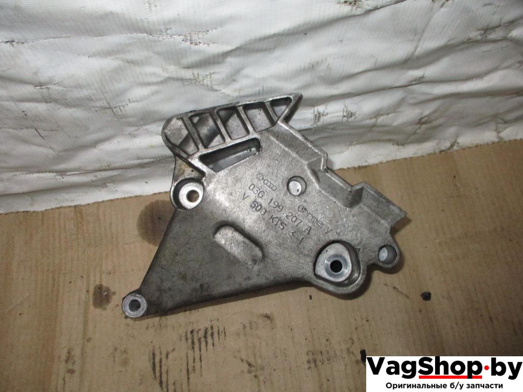 кронштейн двигателя Volkswagen Touran 1 поколение 2005, 2.0 л., TDi, AZV, дизель, МКПП, черный, минивэн, передний привод, 03G199207A - фото №1