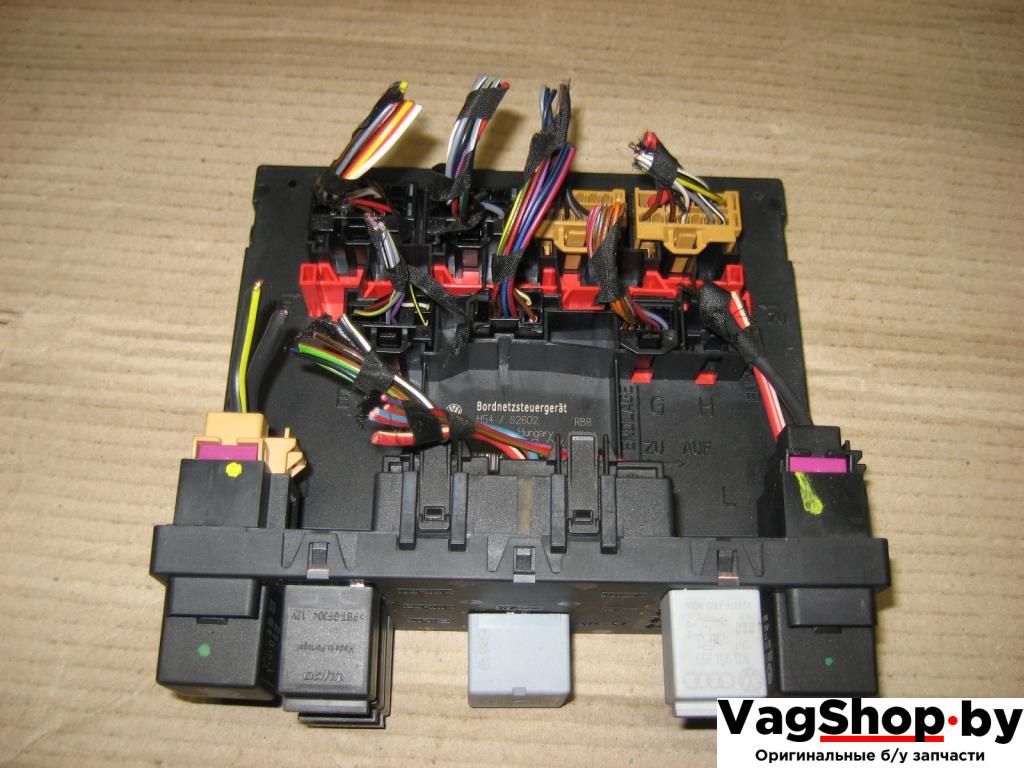 Блок управления BCM (Body Control Module) Volkswagen Passat B6 2010, 1.4 л., TSI, бензин, газ, МКПП, черный, универсал, передний привод, 3C8937049D - фото №1