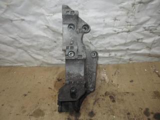 кронштейн двигателя Volkswagen Sharan 1 поколение [рестайлинг] 2001, 1.9 л., TDi, AUY, дизель, МКПП, зеленый, минивэн, передний привод, 045903143C