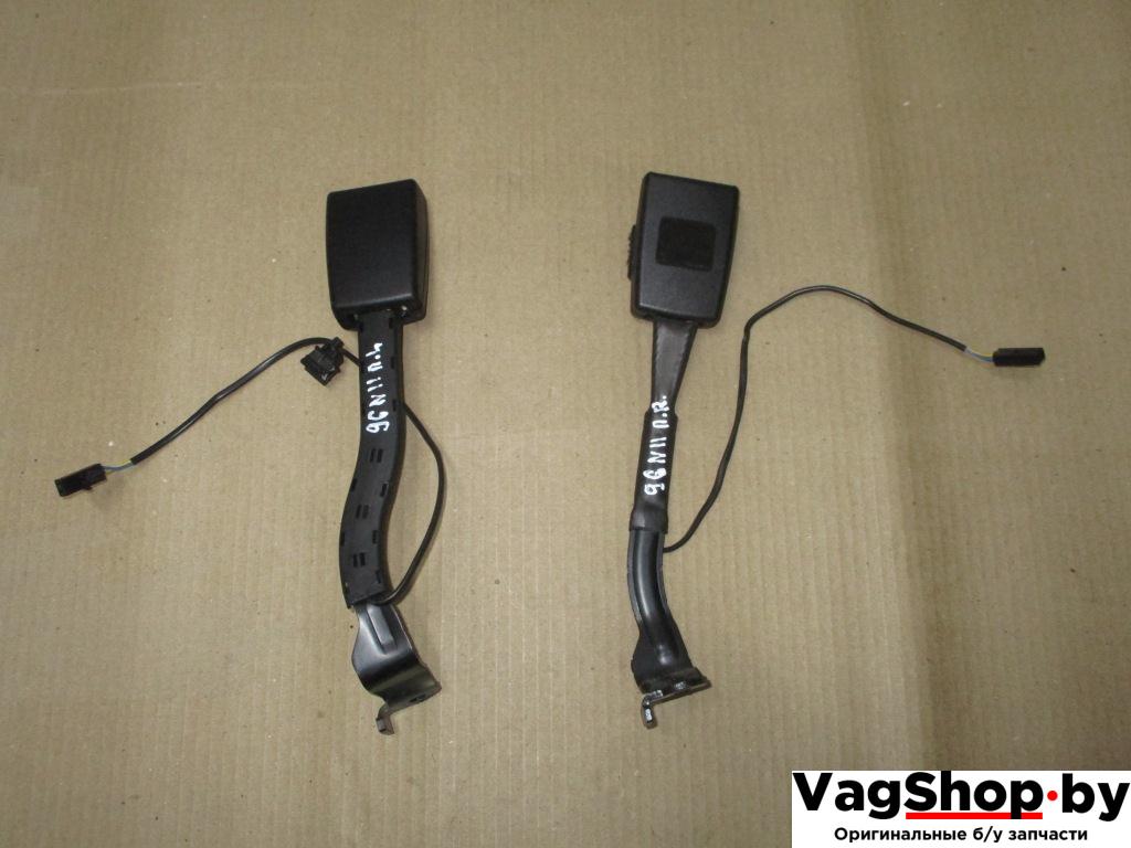 замок ремня безопасности Volkswagen Golf Plus 1 поколение 2005, 1.9 л., TDi, BKC, дизель, МКПП, серый, хетчбэк 5 дв., передний привод, 1K3857756R - фото №1