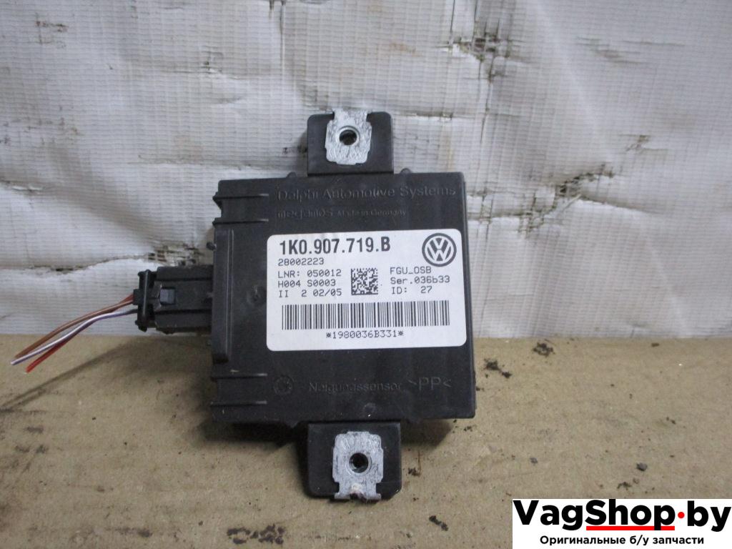 блок управления сигнализацией Volkswagen Golf Plus 1 поколение 2005, 1.9 л., TDi, BKC, дизель, МКПП, серый, хетчбэк 5 дв., передний привод, 1K0907719B - фото №1