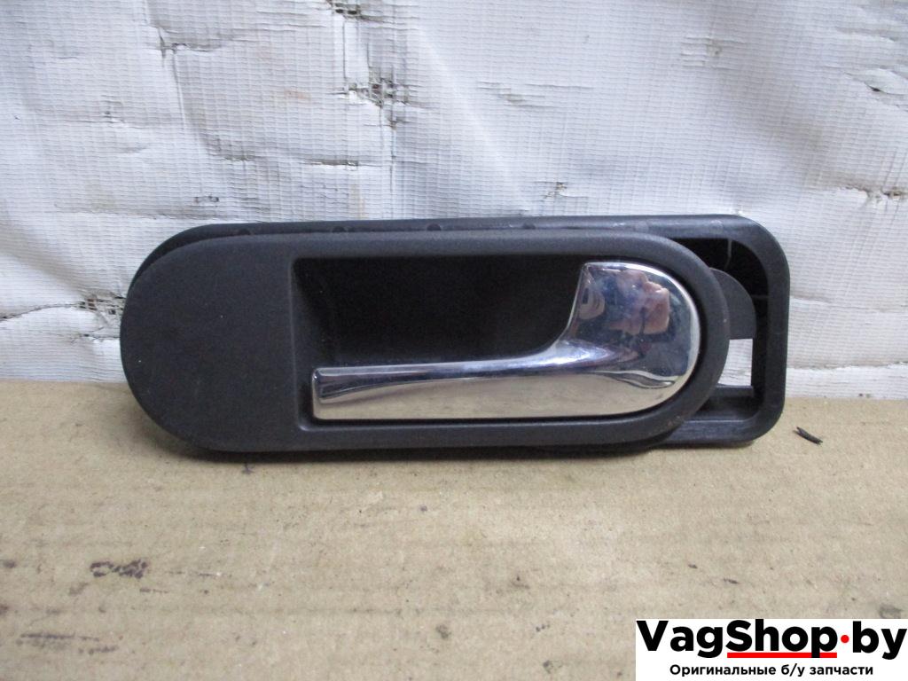ручка внутренняя задняя правая Volkswagen Golf Plus 1 поколение 2005, 1.9 л., TDi, BKC, дизель, МКПП, серый, хетчбэк 5 дв., передний привод, 5M0837114 - фото №1