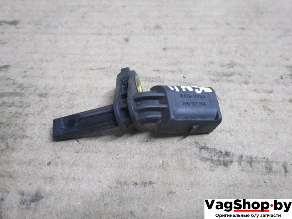 датчик ABS Volkswagen Golf Plus 1 поколение 2005, 1.9 л., TDi, BKC, дизель, МКПП, серый, хетчбэк 5 дв., передний привод, 7H0927804 - фото №1