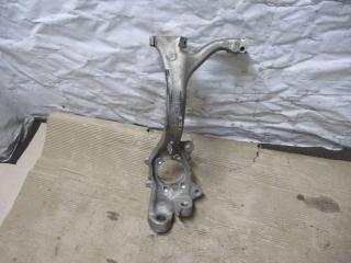 кулак поворотный правый Audi A6 4F/C6 [рестайлинг] 2009, 3.0 л., TFSI, CAJ, бензин, АКПП, черный, седан, полный привод