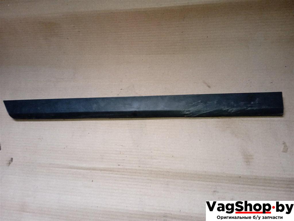 молдинг двери задней правой Volkswagen Passat B6 2006, 2.0 л., TFSI, BWA, бензин, МКПП, серый, универсал, передний привод, 3C0854950A - фото №1